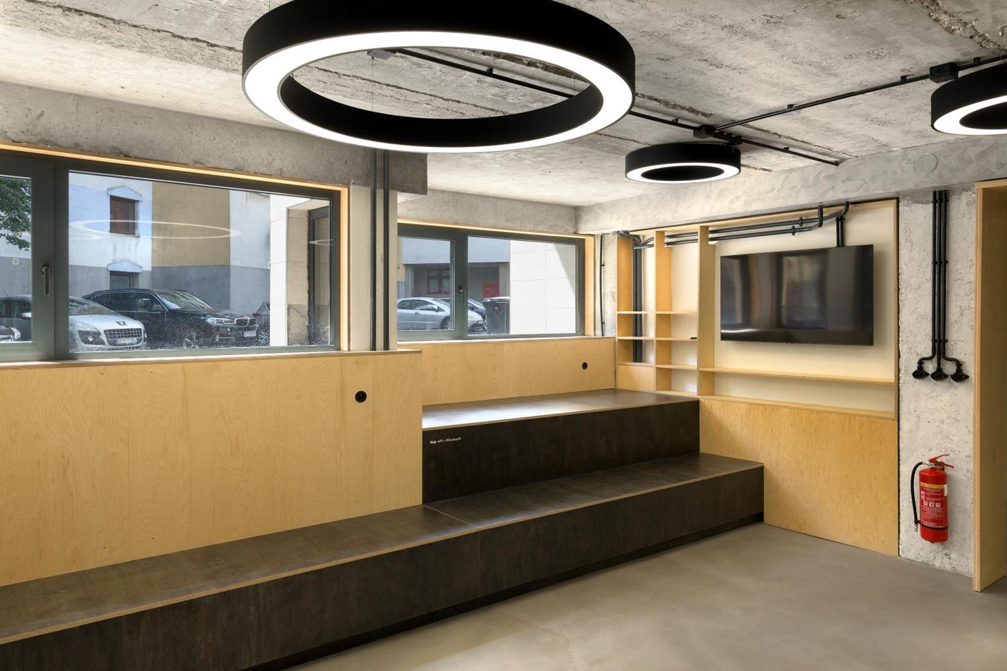 Izy Stay Hostel Pozsony Kültér fotó