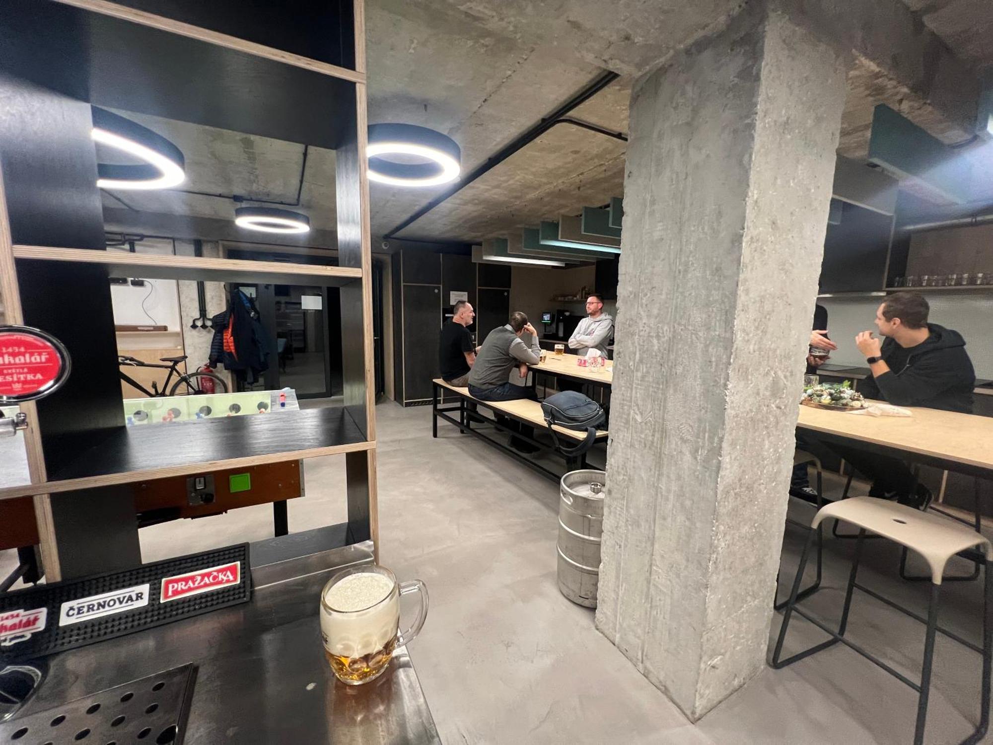 Izy Stay Hostel Pozsony Kültér fotó