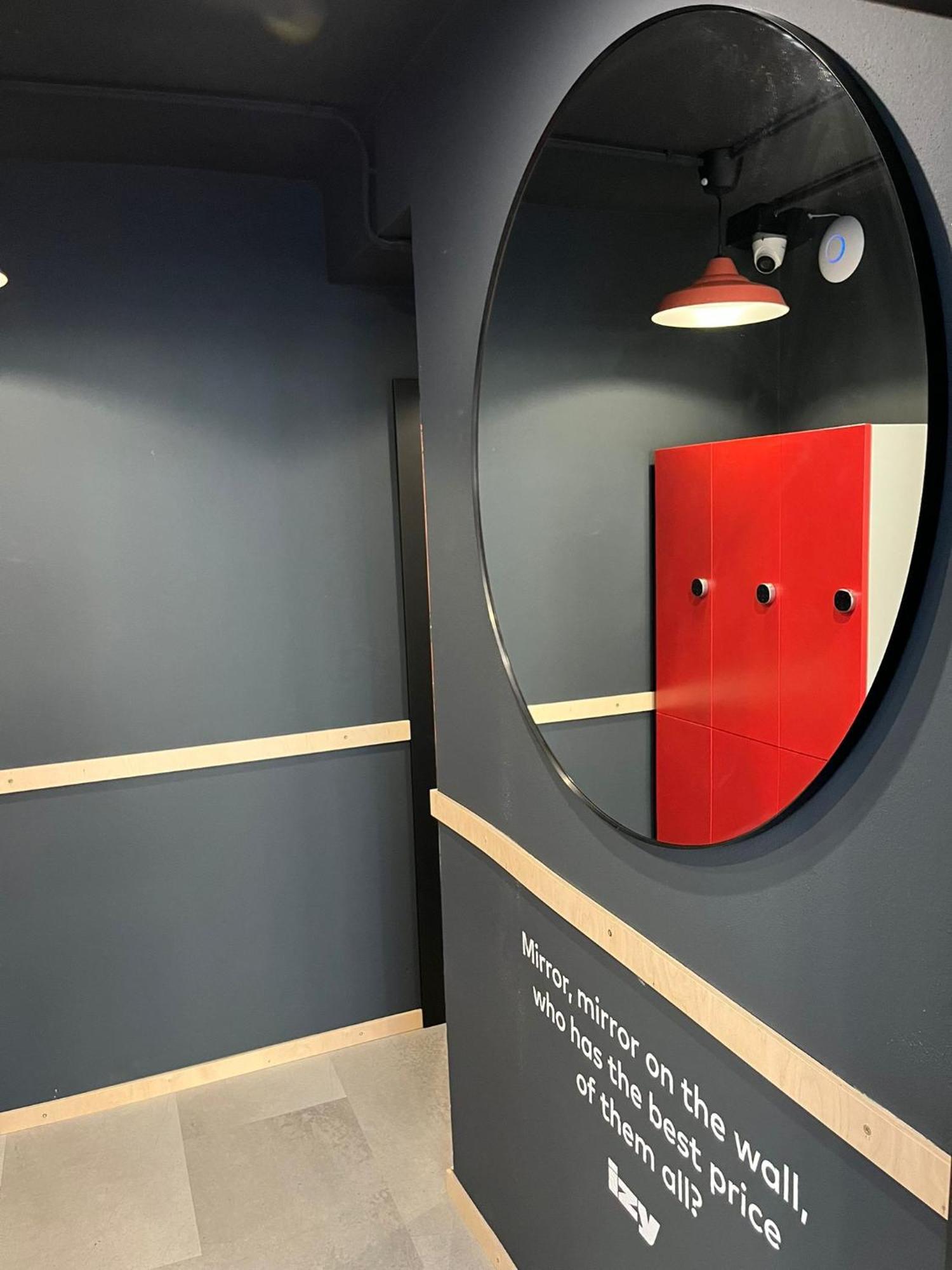 Izy Stay Hostel Pozsony Kültér fotó