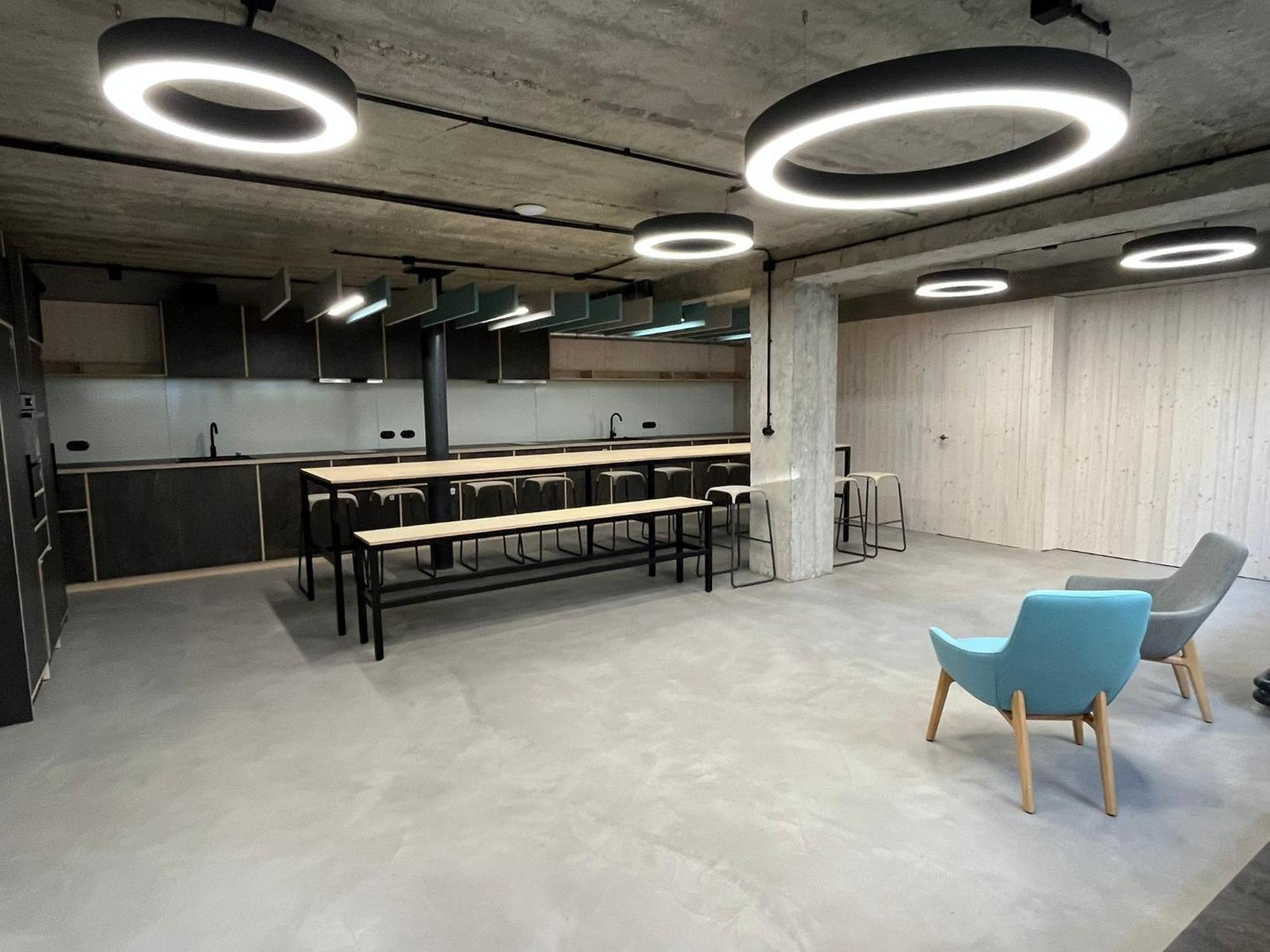 Izy Stay Hostel Pozsony Kültér fotó