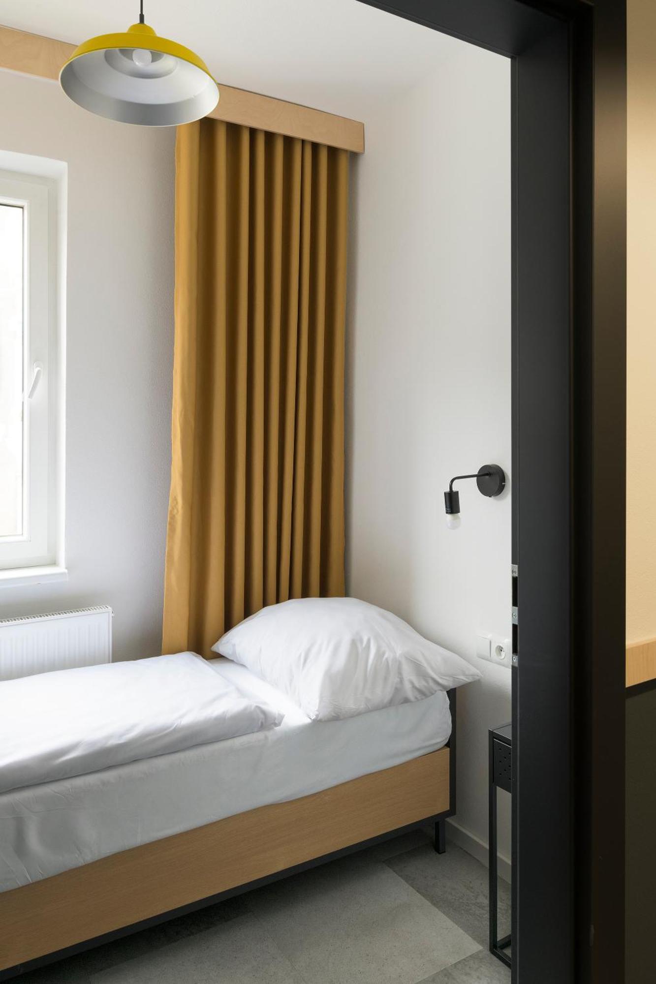 Izy Stay Hostel Pozsony Kültér fotó