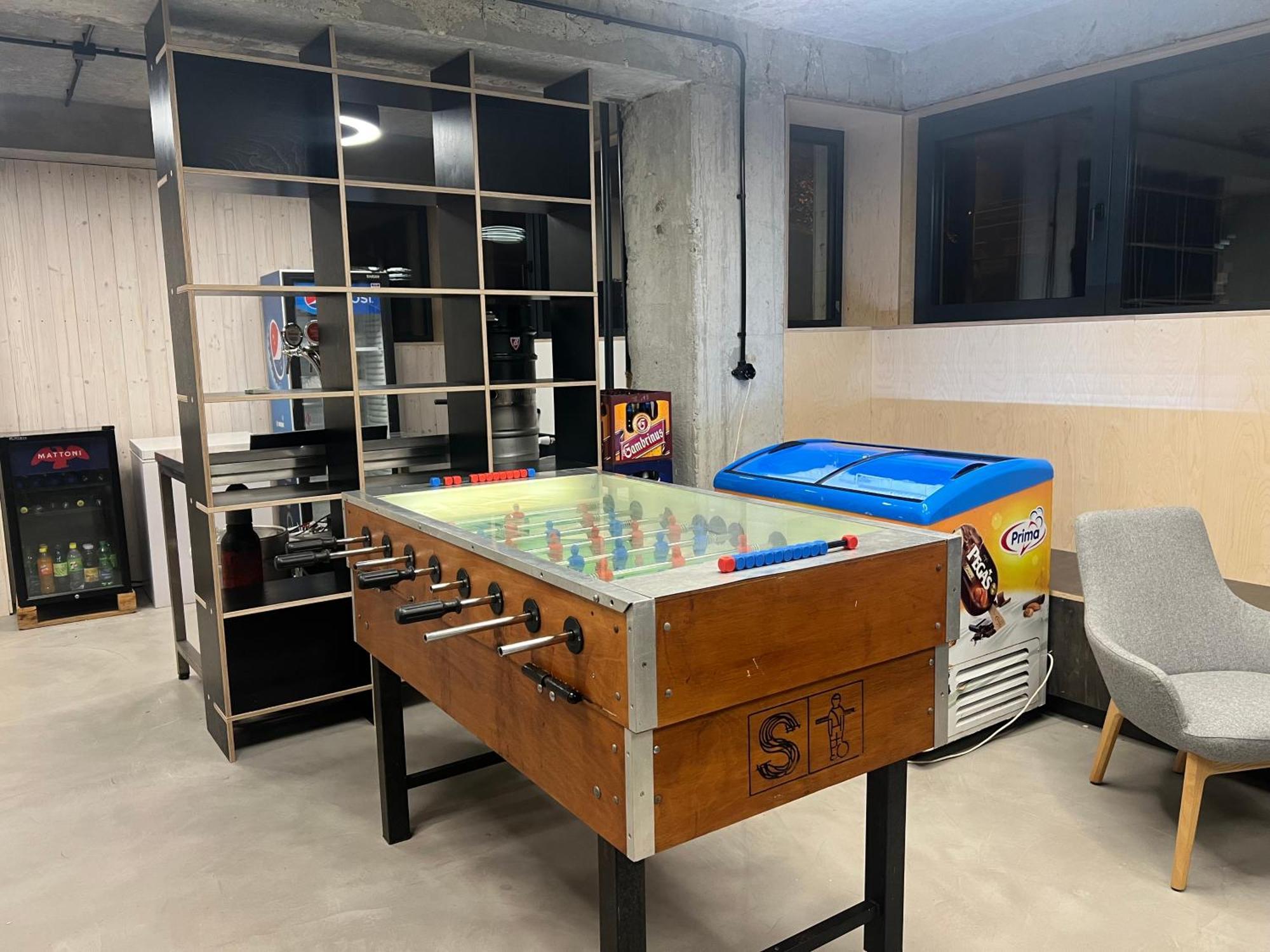Izy Stay Hostel Pozsony Kültér fotó